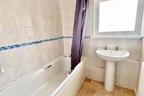 Bathroom.JPEG