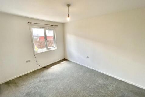 Bedroom 1.JPEG