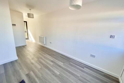 Entrance Hall/ Diner