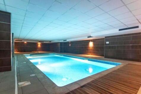 Pool.jpeg