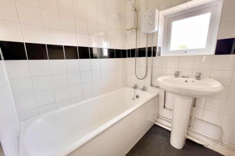Bathroom.JPEG