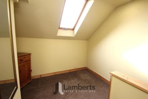 attic-room-(2).jpg