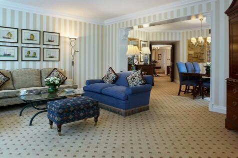 cheval-thorney-court-deluxe-3-bed-02.jpg