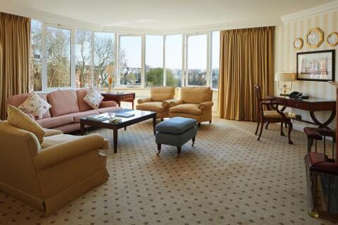 CTC_3-bed-luxury_living.jpg