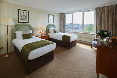 CTC-3-bed-deluxe-2nd-bedroom (1).jpg