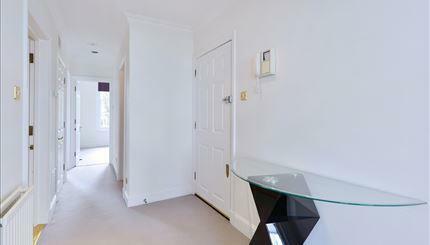 Hallway.jpg