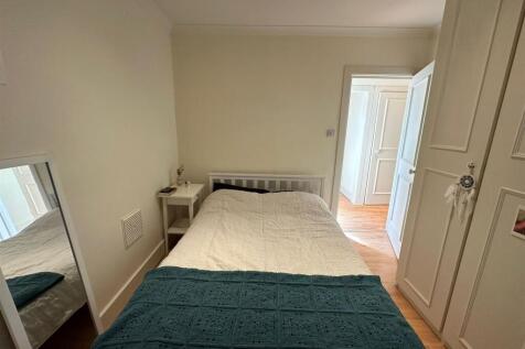 Bedroom.jpg