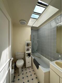 Bathroom.jpg