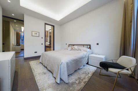 Flat 2, 17 Grosvenor Square W1K 6LB-LowRes-5.jpg