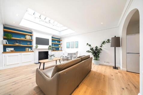 Flat 2, 20 Cranley Gardens SW7 3DA-3-Virtual Stagi