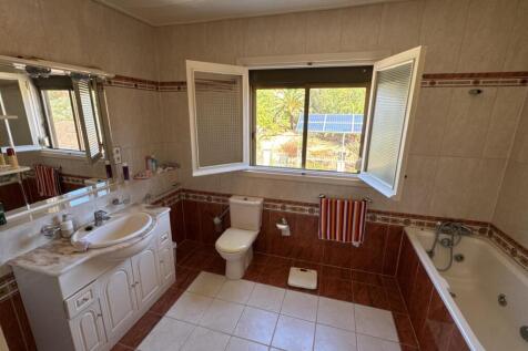 Property Image 40