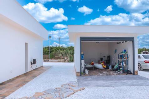 Property Image 39