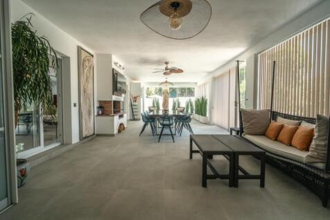 Property Image 32