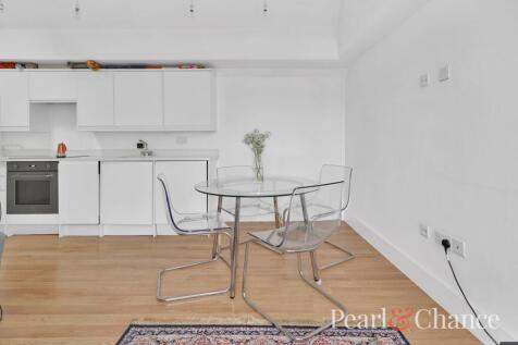 Kitchen/Reception