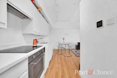 Kitchen/Reception