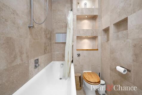 Bathroom / WC