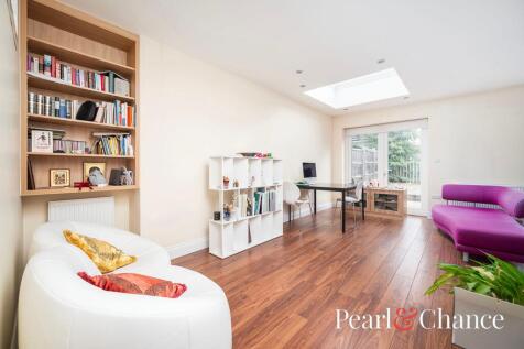 Reception Room / Kitchen