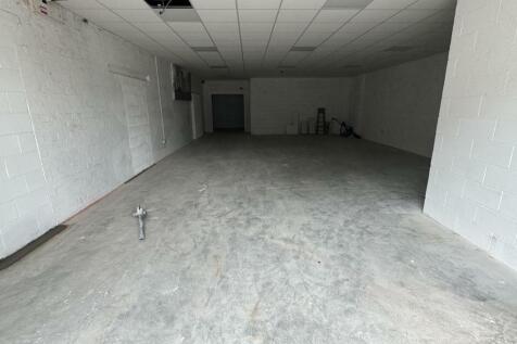 ROSEVILLE ROAD BUSINESS PARK UNIT C - Hamond Estat