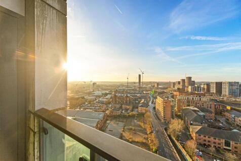 Flat1507BridgewaterPlace-20.jpg