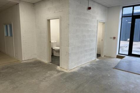 Unit FG Roseville Road Business Park, Warehouse:re
