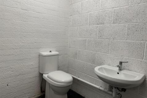 Unit FG Roseville Road Business Park, Warehouse:re