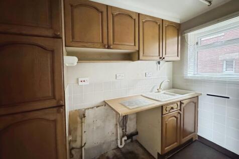Hamond Estates - House for sale Batley - Paul McGo