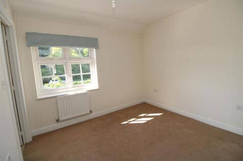 Master Bedroom .JPG