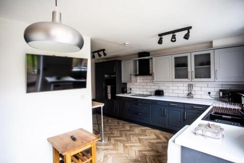 Kitchen 3.jpg