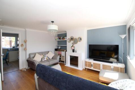 Living Room 2.JPG