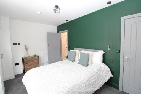 Room 1(2).JPG