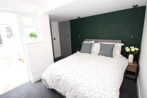 Room 3.JPG