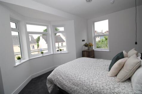 Bedroom 4.JPG