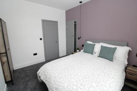Bedroom 5.JPG