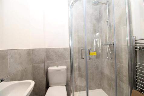 Shower room .JPG