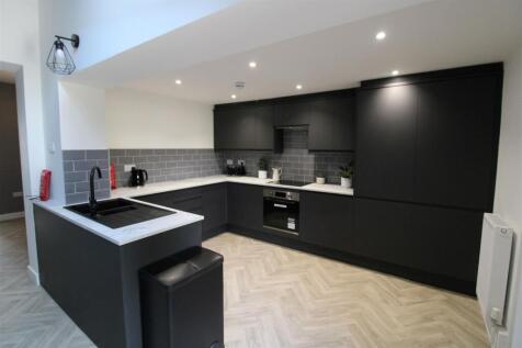 Kitchen .jpg