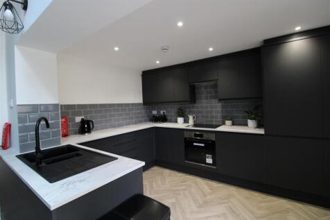Kitchen 4.jpg
