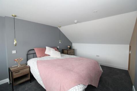 Bedroom 5 (2).jpg