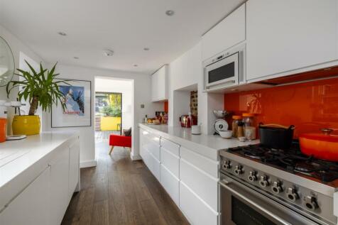 Forest Road, E8