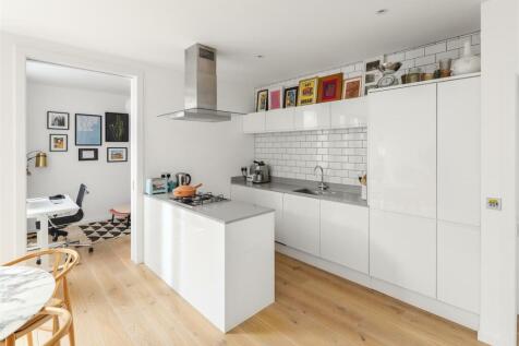 Dunlace Road E5