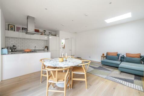 Dunlace Road E5