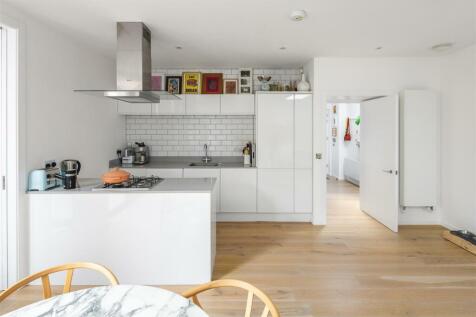Dunlace Road E5