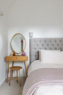 Dunlace Road E5