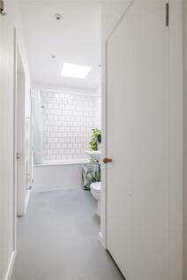 Dunlace Road E5