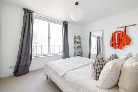 Dunlace Road E5