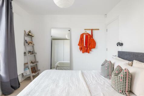 Dunlace Road E5