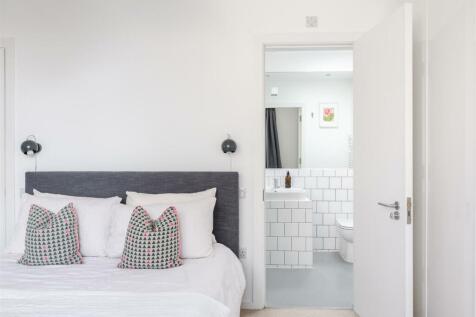 Dunlace Road E5