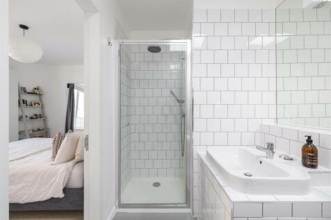 Dunlace Road E5