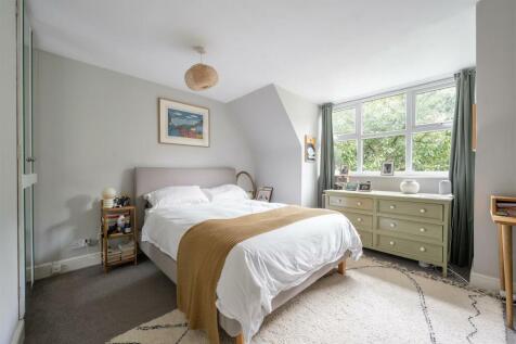 Chester Crescent E8