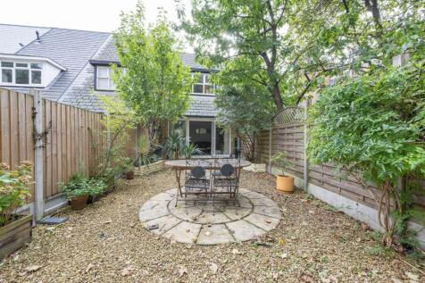 Chester Crescent E8