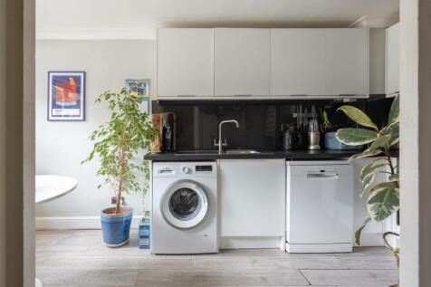 Chester Crescent E8